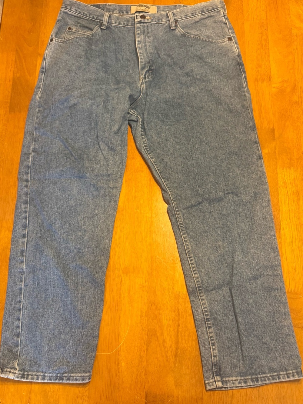 Wrangler Men’s Relaxed Fit Light Blue Jeans